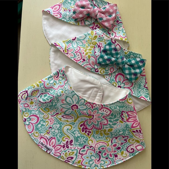 BOWTIE CAPES - Picture 6 of 7